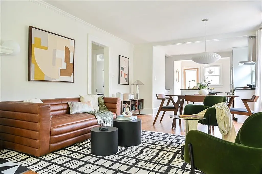 2 bed, 2.0 bath, 1026 sqft, $4,700 — Photo 1