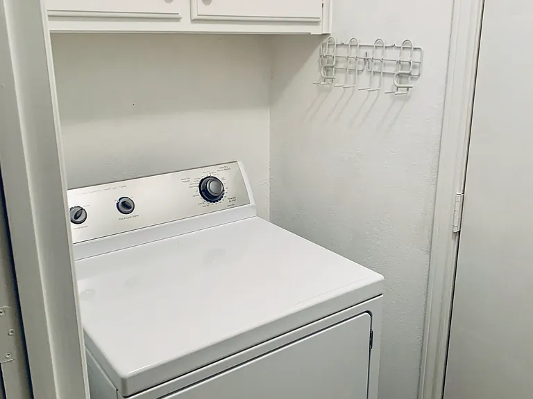1405 Bogard Ln — Photo 12