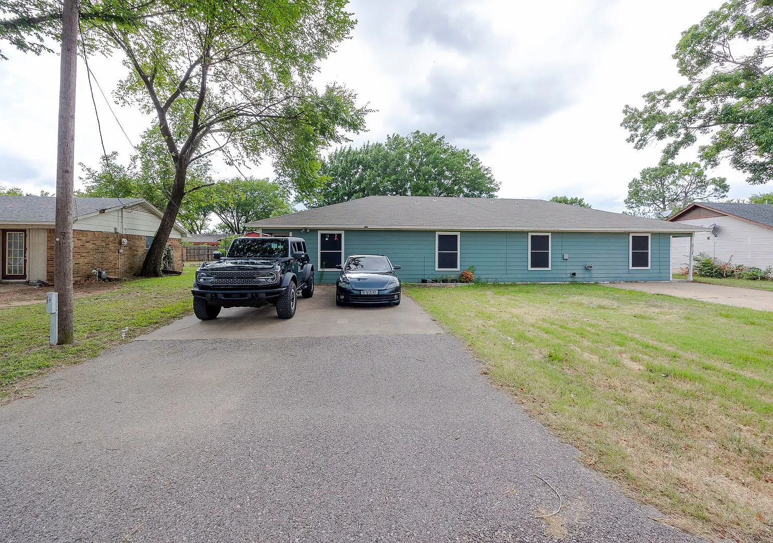 Spacious 2 Bed, 2 Bath Duplex With Huge Backyard Aubrey Isd - 5 Days Rent Free + Fast Approval! — Photo 1