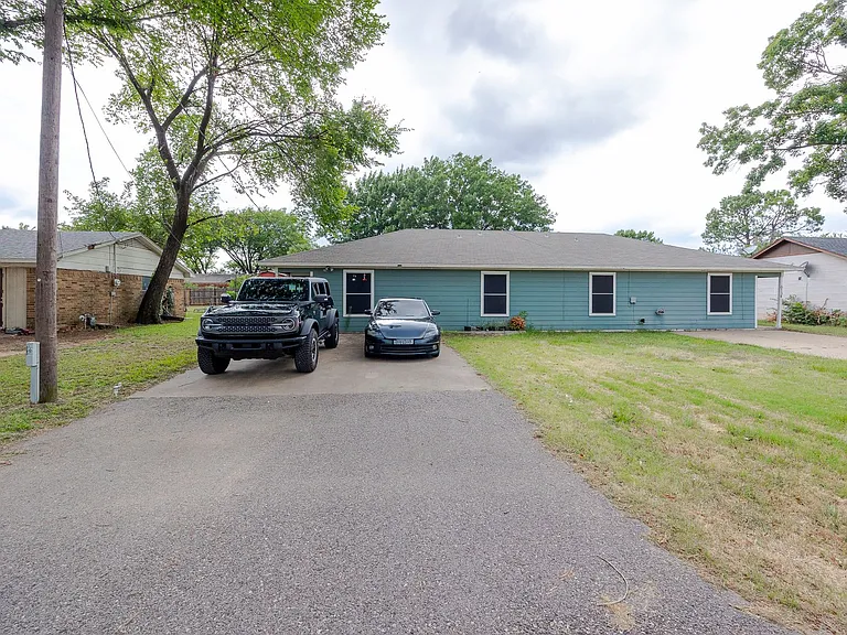 613 N Cherry St #A — Photo 1