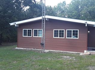 1035 White Hawk Dr, Cuba, MO 65453