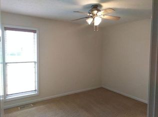 722 Muirfield Cir, Bowling Green, KY 42104