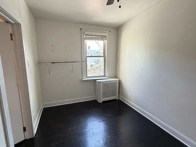 2977 Mercer St — Photo 11