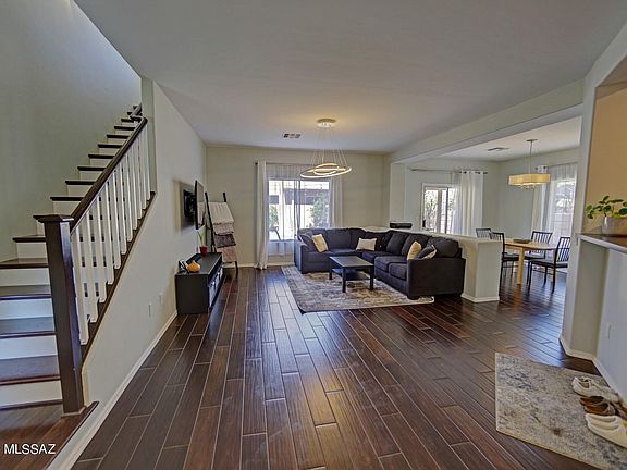 2nd image of 1052 W Sea Lion Dr