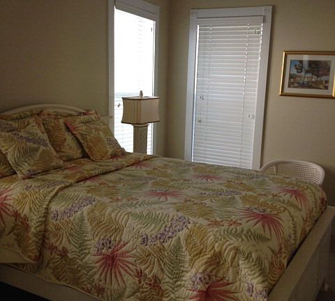 2nd image of 142 Shady Brook Cir Unit 101