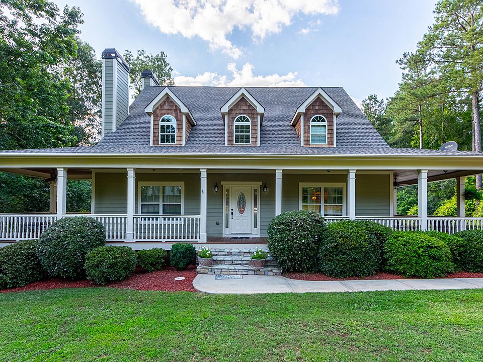 1st image of 1061 Forest Hts
