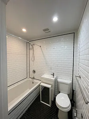 Rented by Aron Fried, LREB | media 9