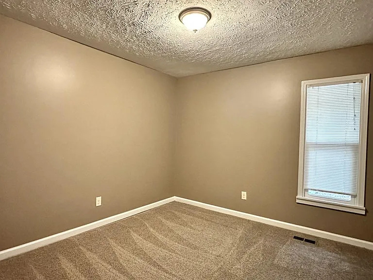 5591 Bellflower St — Photo 11