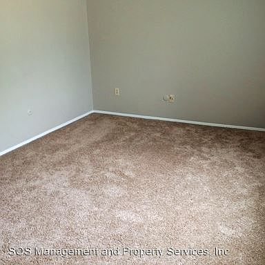 4th image of 3840 Dove St