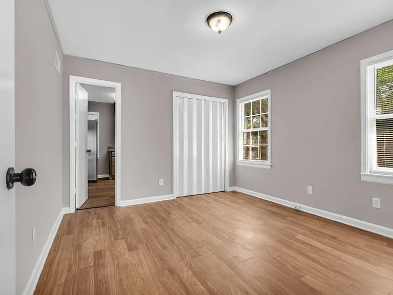 3537 W Deerwood Ave — Photo 13
