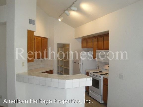 2nd image of 7254 Shoreline Dr Unit 137