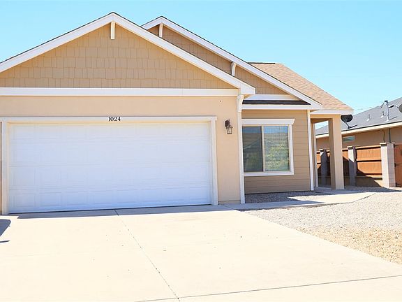 3rd image of 1024 Heather Dr
