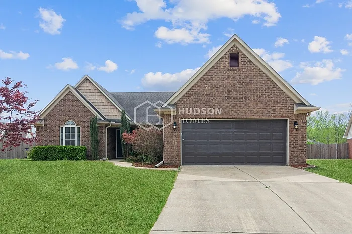 3 bed, 2.0 bath, 1499 sqft, $2,049 — Photo 1