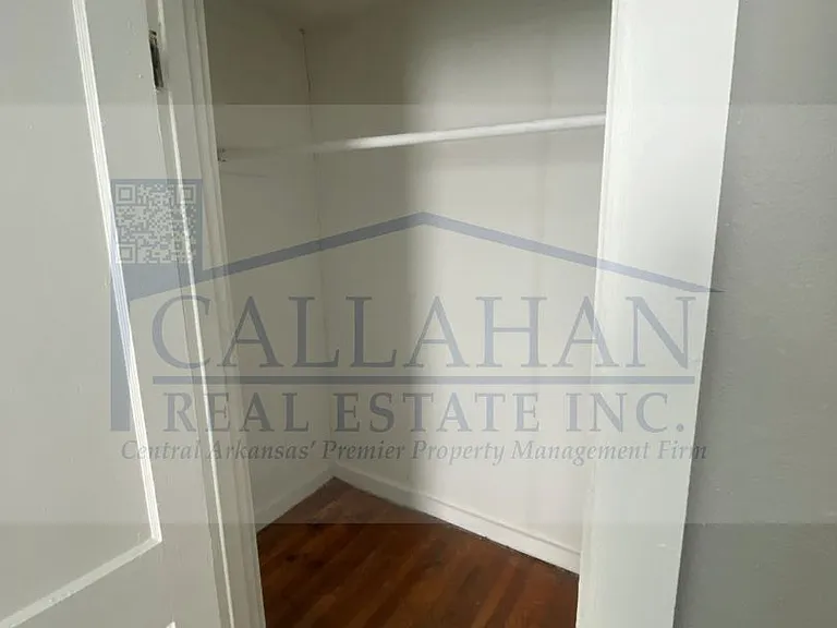 1007 Dennison St — Photo 3