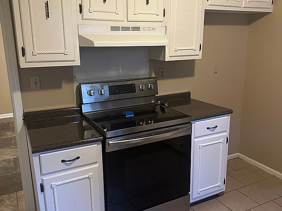 2nd image of 6431 Oak Park Dr #1