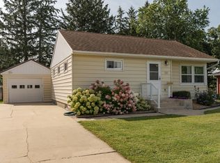 120 7th St SW, Chatfield, MN 55923