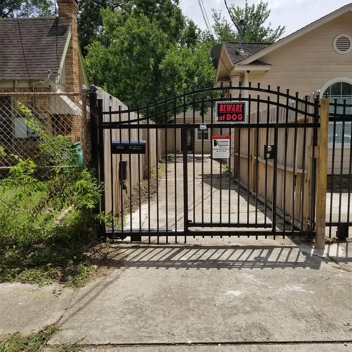 2 bed, 1.0 bath, 1494 sqft, $1,295 — Photo 1