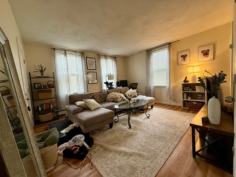 49 Harvard St #A — Photo 7