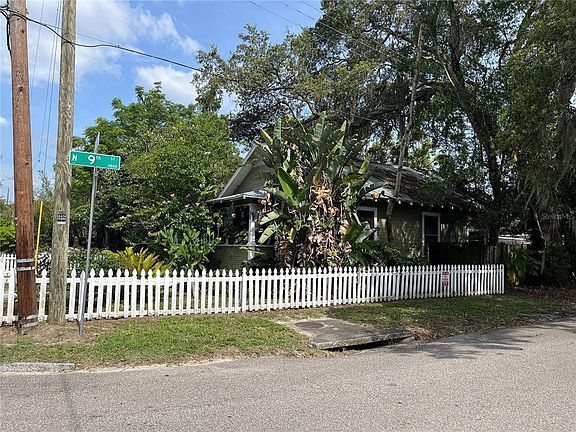 4th image of 911 E Louisiana Ave