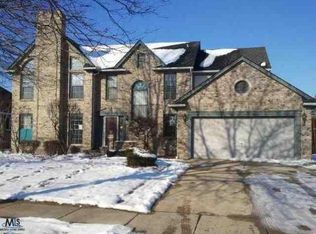 41537 Garden Way Dr, Sterling Heights, MI 48314