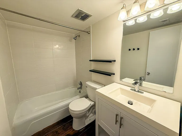 1700 SW 16th Ct #M26 — Photo 13