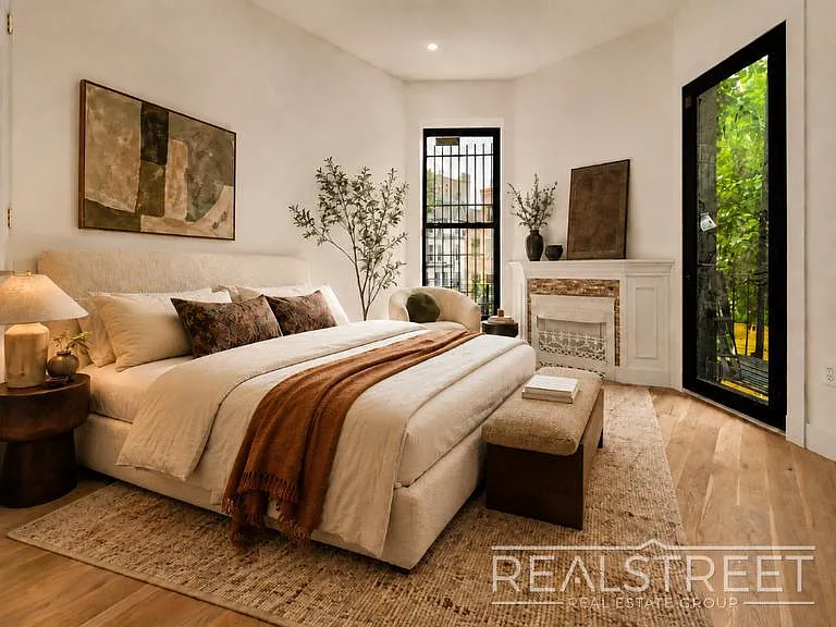 1267 Bergen St #2 — Photo 8