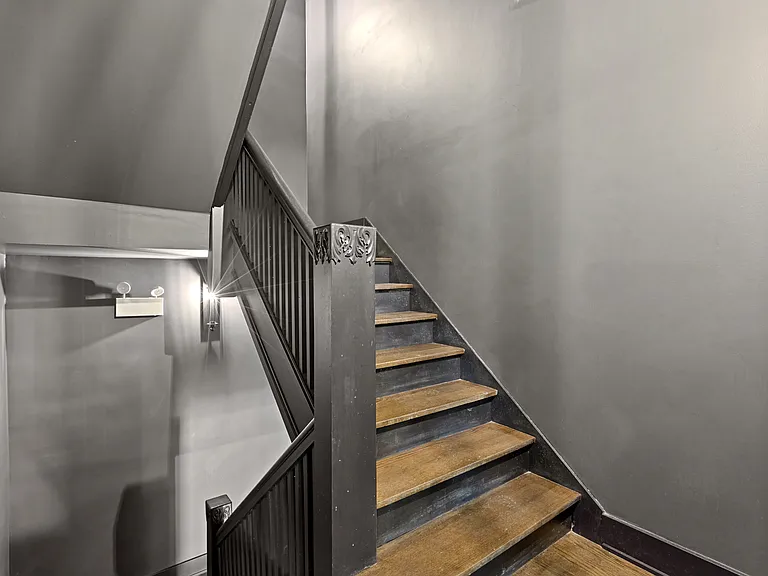 1517 E 67th Pl #3 — Photo 18