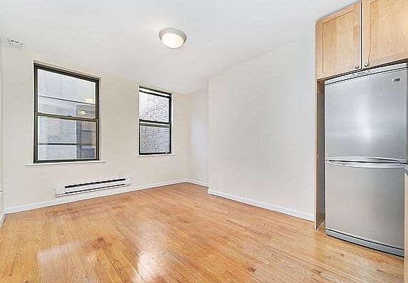 5th image of 283 Mott St #2F