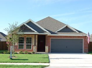 920 Sam St, Springtown, TX 76082
