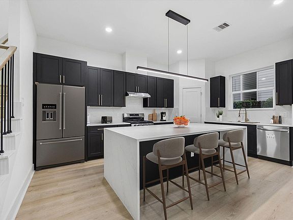 5th image of 961 Highland Light Ln