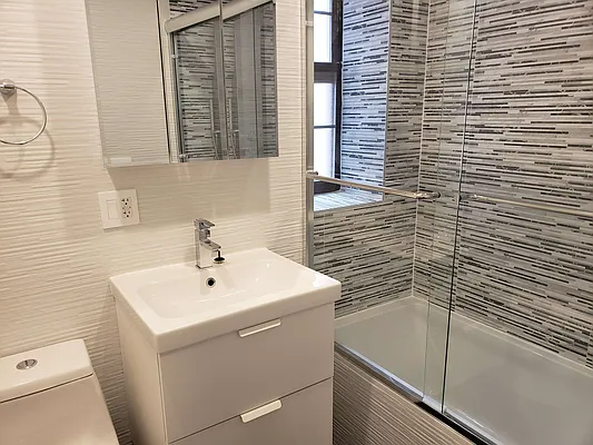 Rented by Roomeze | media 5