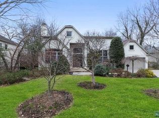 67 Edgewood St, Tenafly, NJ 07670