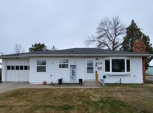513 13th Ave W, Williston, ND 58801