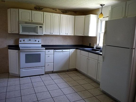 4th image of 1610 8th Ave