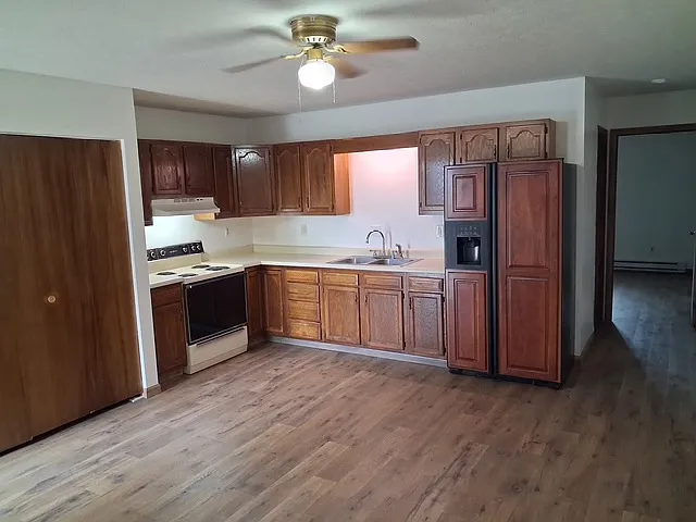 418 East Wood Street - 11 — Photo 2