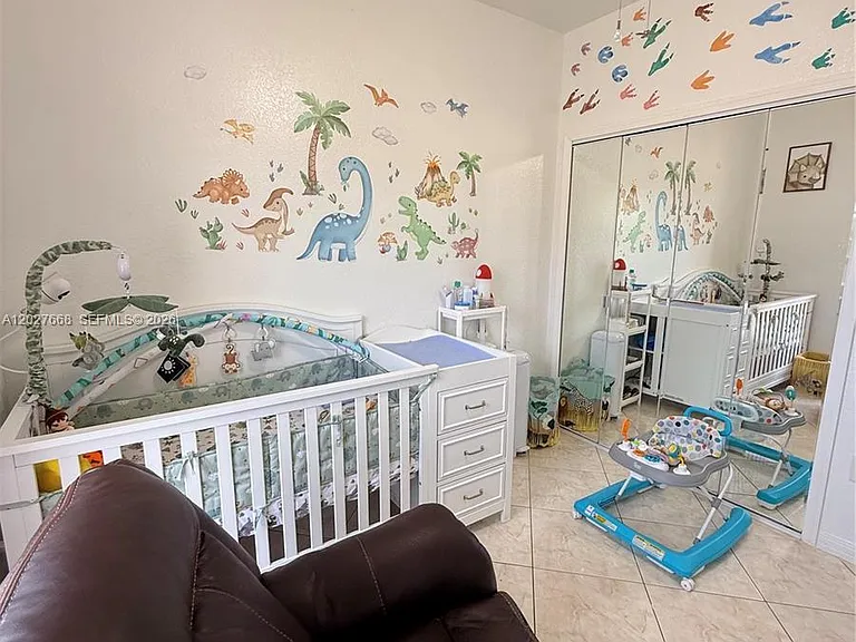 340 E 5th St #202 — Photo 44