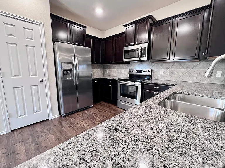 6320 Dorthy Muree Dr — Photo 12