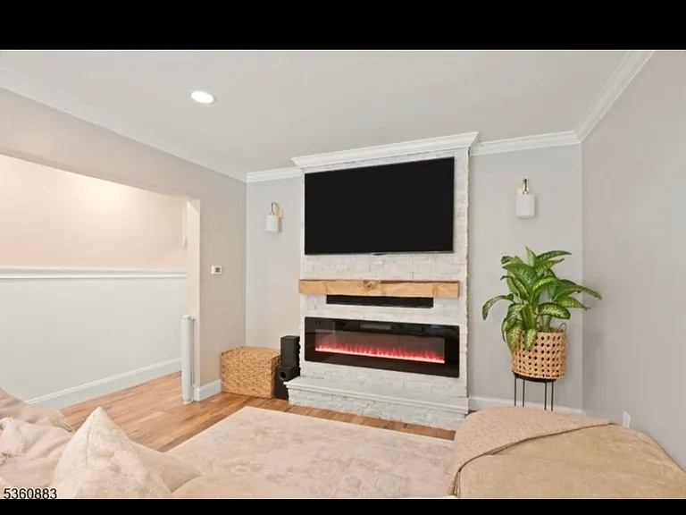 19 Gordon St #1 — Photo 6
