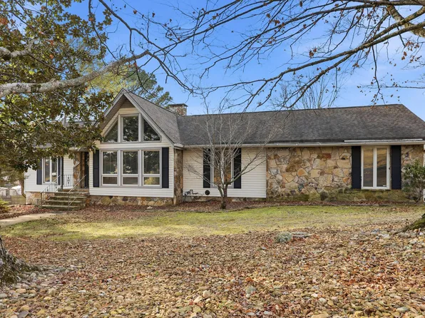 4002 Bow St NE, Cleveland, TN 37312