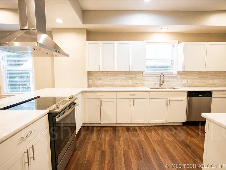 821 S Quaker Ave — Photo 19