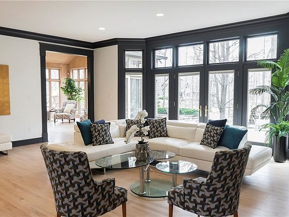 5th image of 6943 E Hunting Hollow Ln