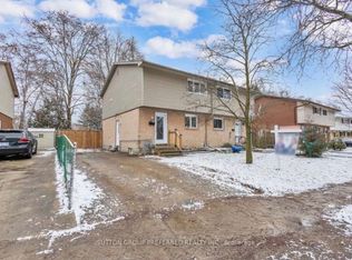 41 Mohegan Cres, London, ON N5V2X7
