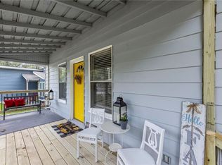 860 Elm St, Lawrence, KS 66044