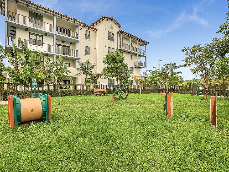 Our Puppy Park is a great place for you and your puppy to meet new friends.