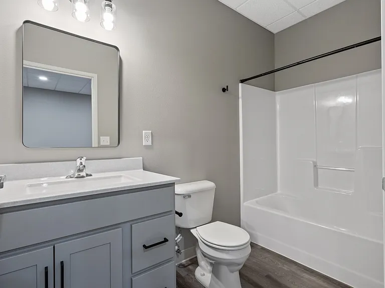 261 Dakota Ave S #8 — Photo 8