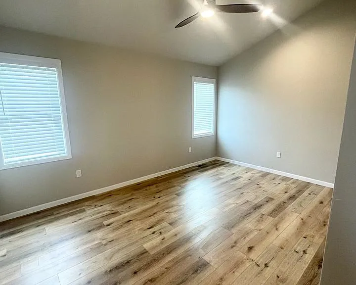 1023 S Nicolet Rd #6 — Photo 11