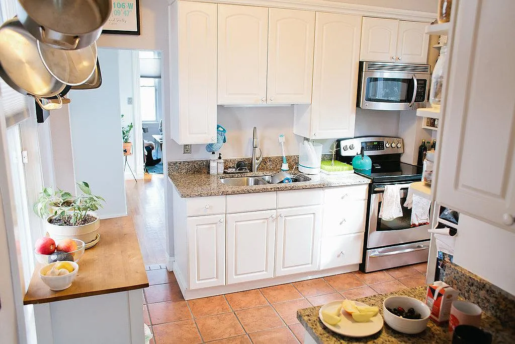 2 bed, 1050 sqft, $2,750 — Photo 2