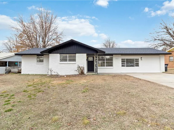 1802 Shelby Ave, Springdale, AR 72762