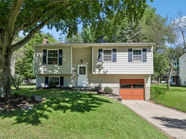 1283 Denise Dr, Kent, OH 44240