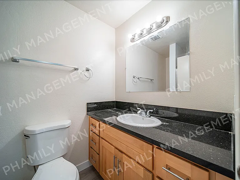 6414 York Blvd #D — Photo 9